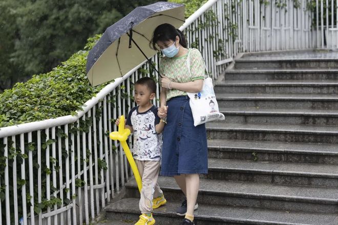 最新小雨